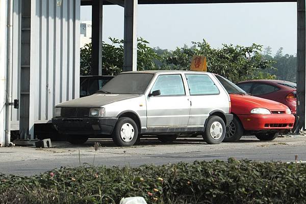 FIAT UNO (2).JPG