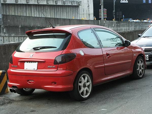 Peugeot 206RC (1).JPG