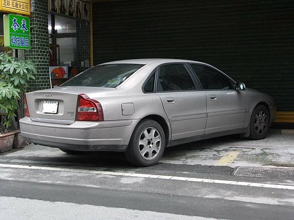 街頭獵殺：VOLVO S80 第一代 2.4