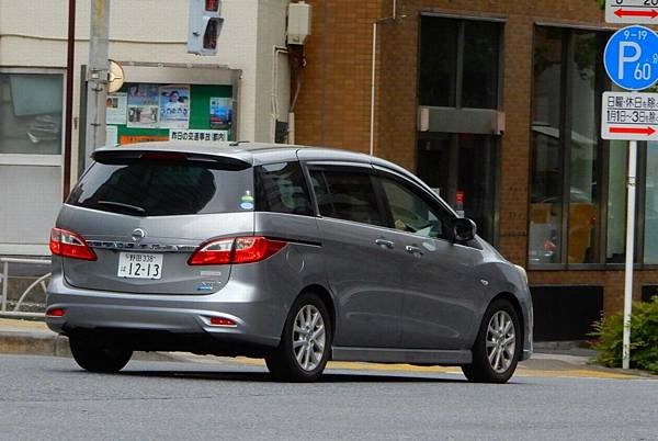 海外街拍(日本東京港區)：NISSAN LAFESTA HI