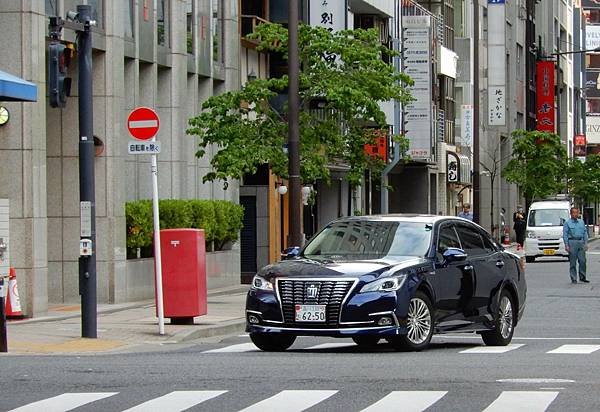 海外街拍(日本東京港區濱松町)：TOYOTA S210 CR