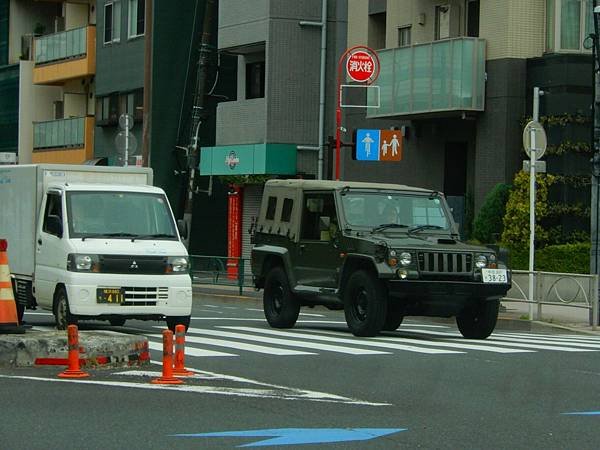 海外街拍(日本東京代官山)：陸上自衛隊 MITSUBISHI