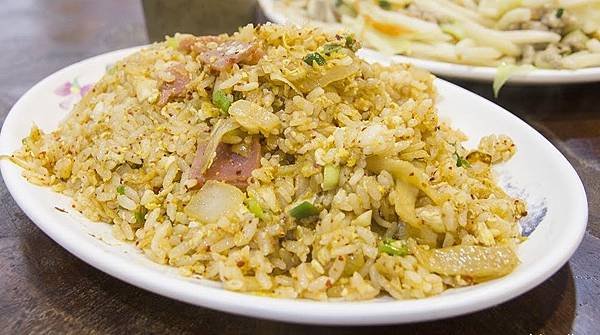 泡菜肉絲炒飯.jpg