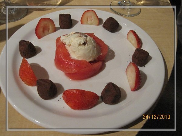 20101224-my Christmas dessert.jpg