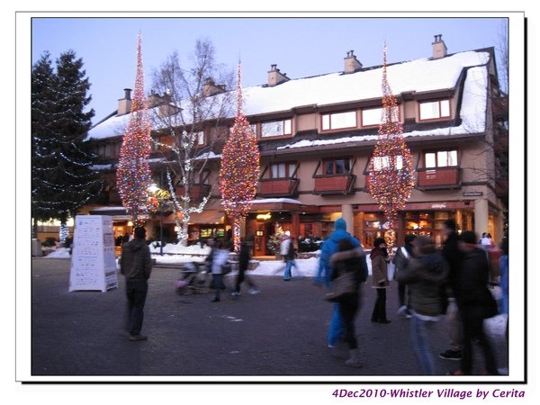 20101104-Whistler Village 07.jpg