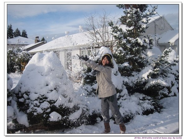 20101120-white world at my home stay 2.jpg