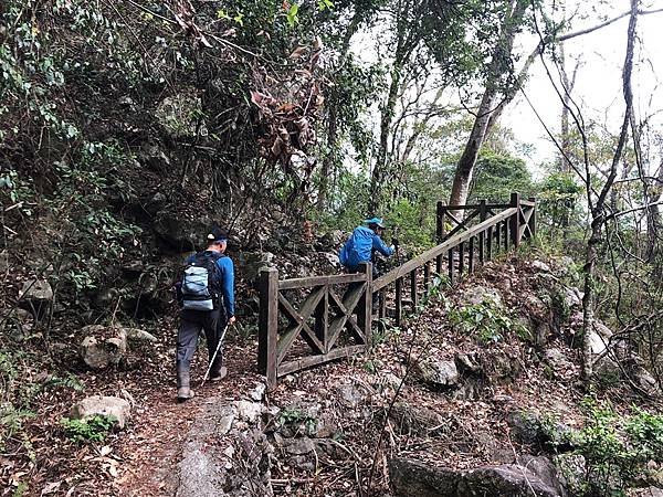 LINE_ALBUM_東卯山東南陵_211110_21.jpg