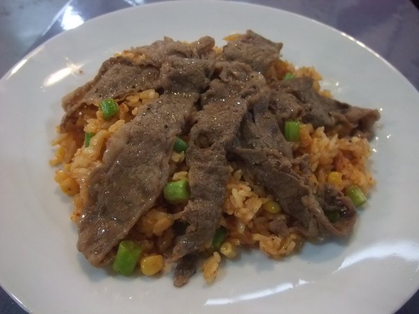 煎牛肉泡菜炒飯.JPG