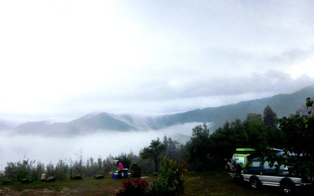 Day2~雨和雨之間ㄉ空檔，出現雲瀑！ - 20151205-1206吻吻霧裡中