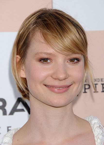 Mia Wasikowska