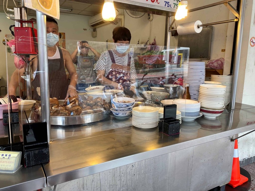 [台北大同] 當歸豬腳老店.林合發油飯店.大稻埕碼頭