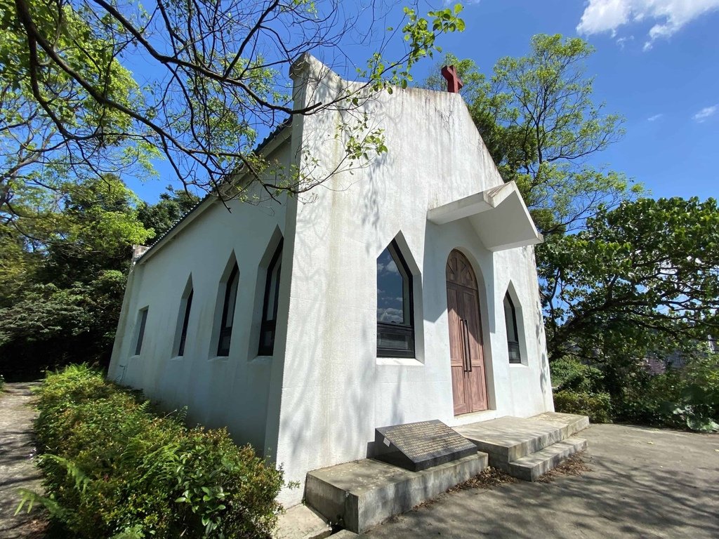[基隆景點] 旭丘山坡白教堂(基隆三總正榮院區).外帶天天鮮