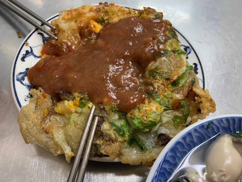 [寧夏夜市] 賴雞蛋蚵仔煎.林記麻辣臭豆腐.宏冠𩵚魠魚羹