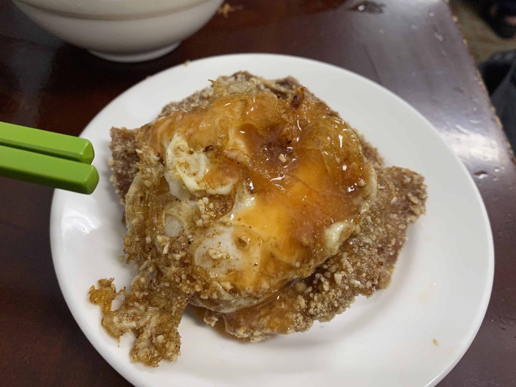 [基隆景點] 信二防空洞.天天鮮排骨飯