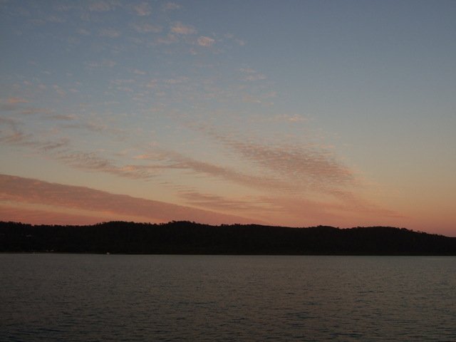 1243762125.jpg