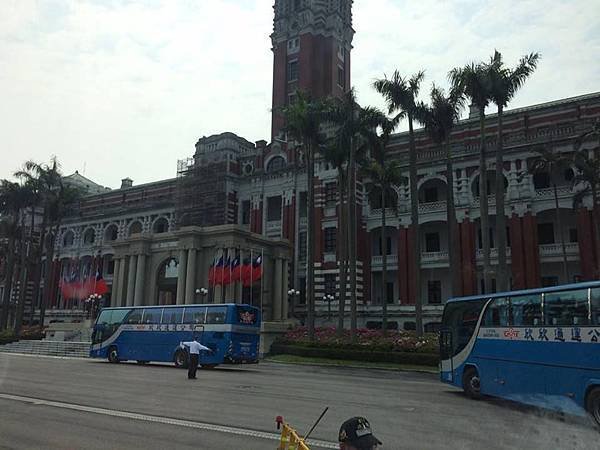 105年全國優秀青年出發至總統府，晉見馬英九總統