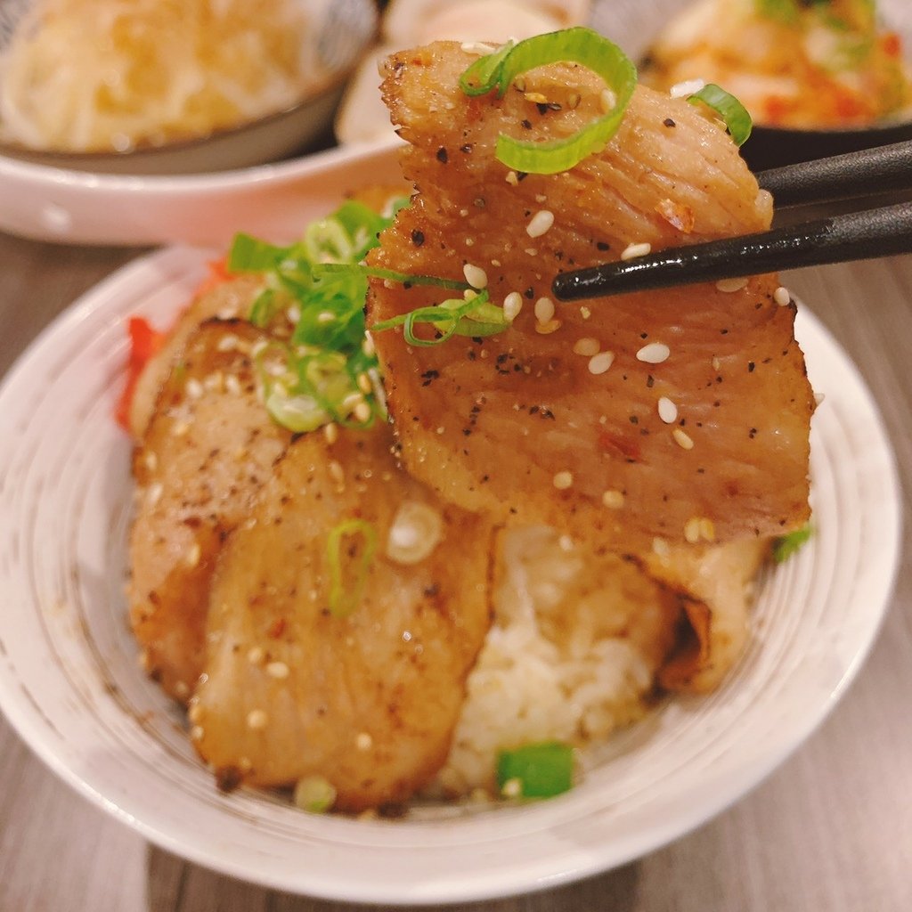 汍樂丼飯_221030_72.jpg