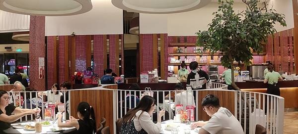 瓦城-連鎖加盟總部經營管理-特色主題-詹翔霖副教授 (4).jpg