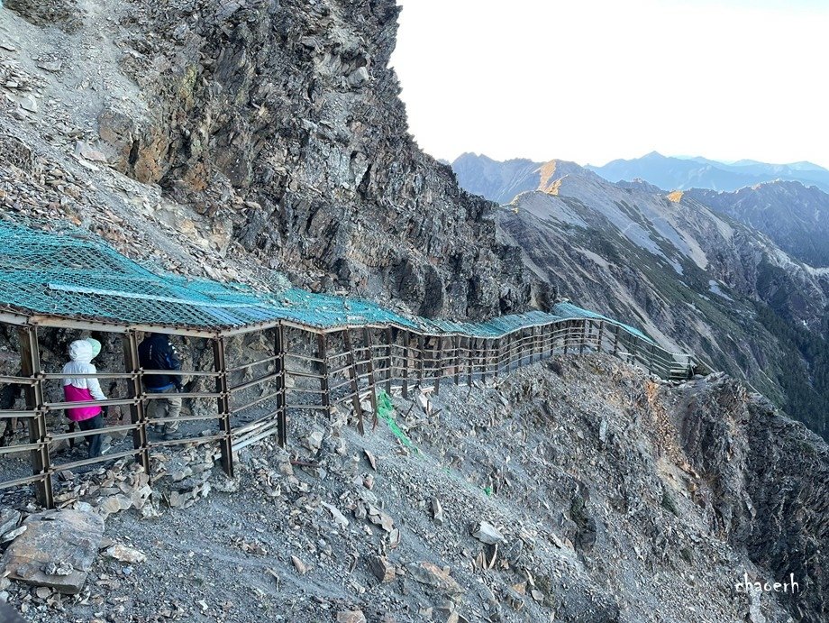 【百岳】玉山主峰 兩天一夜《第2次攻玉山的小6女兒陪我圓夢》