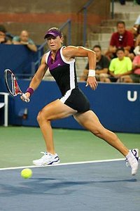 b_20110904Stosur_2011_US_Open_0509.jpg