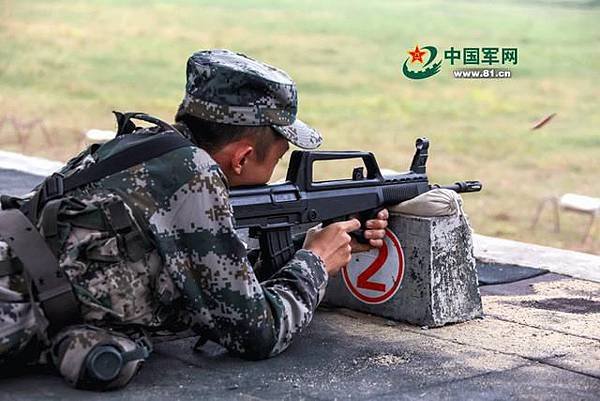 解放軍新生實彈射擊1