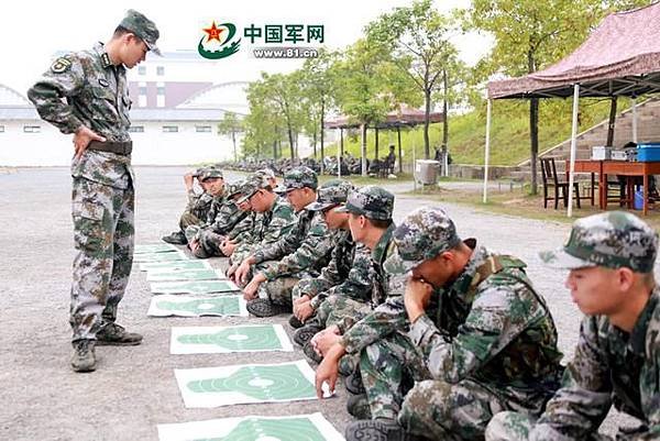 解放軍新生實彈射擊2