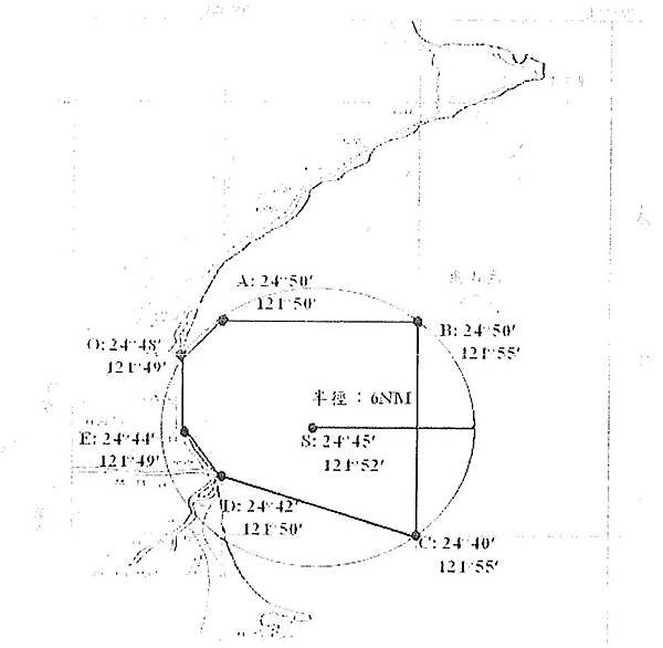 記者 陳敬丰：賞鯨船有沒有進入管制區？官方說沒有 網疊圖：在