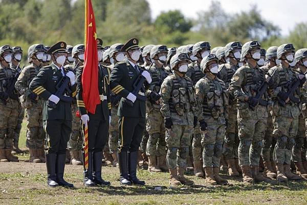 《》《蔡娪嫣／「和平病」困擾解放軍！經濟學人：中國軍隊長期未