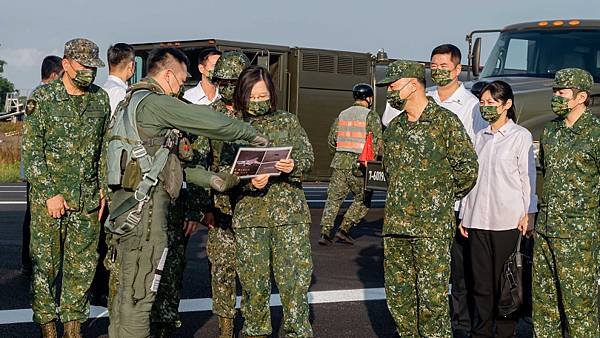 記者：甯其遠 國防破大洞1／憂選前引發民眾不安？ 破共諜發展