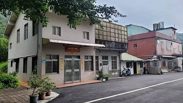 記者 游明煌／「賴皮寮」憲兵維安 居民笑： 住這裡很安全24