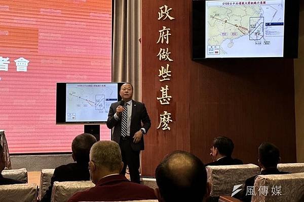 張競博士(前中權軍艦艦長)：