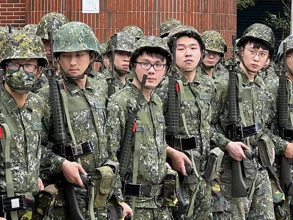 James的軍事寰宇～寰宇軍事主題短評～(665)以前在美受