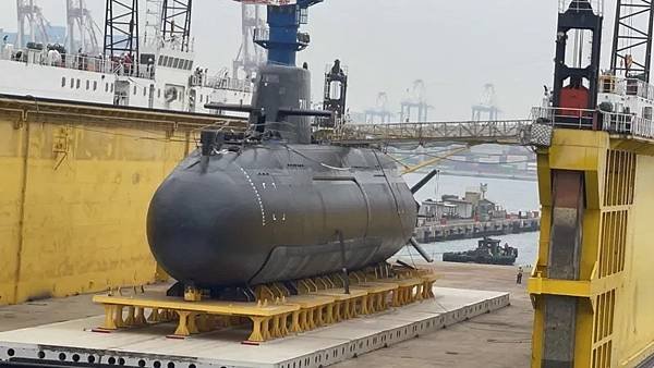 聯合報社論：國造潛艦進入「深水區」不能再毫無監管