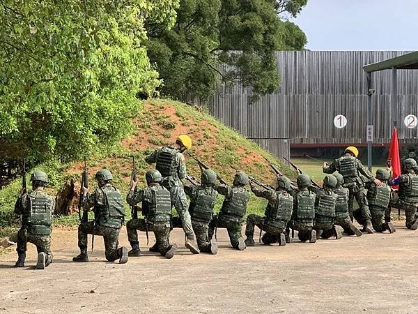 記者 陳恩惠：役男抽中「常山雄獅」拒報到遭通緝  害成功嶺等