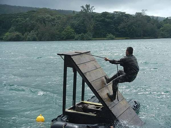 天武(法國外籍兵團成員)：看圖說故事之法國海軍陸戰隊兩棲突擊