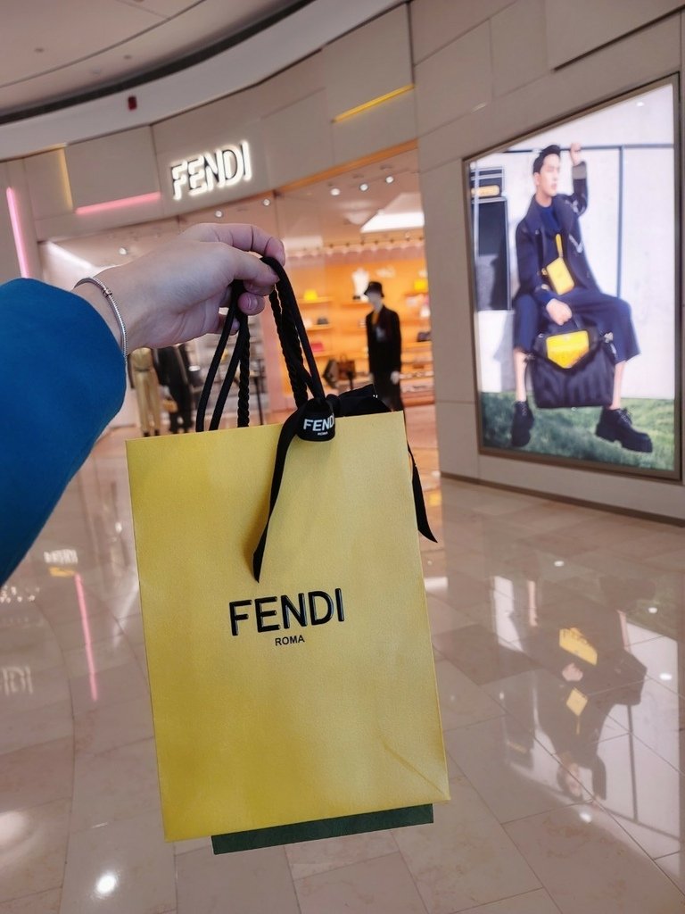 【開箱文】2021 FENDI ♥老公給的大紅包-棕色中型款