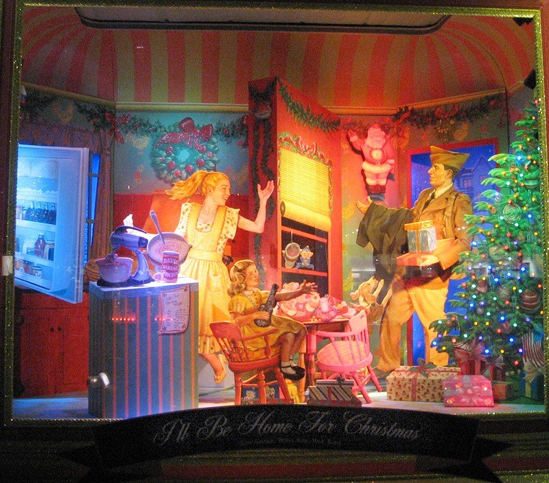 Christmas windows 008.jpg