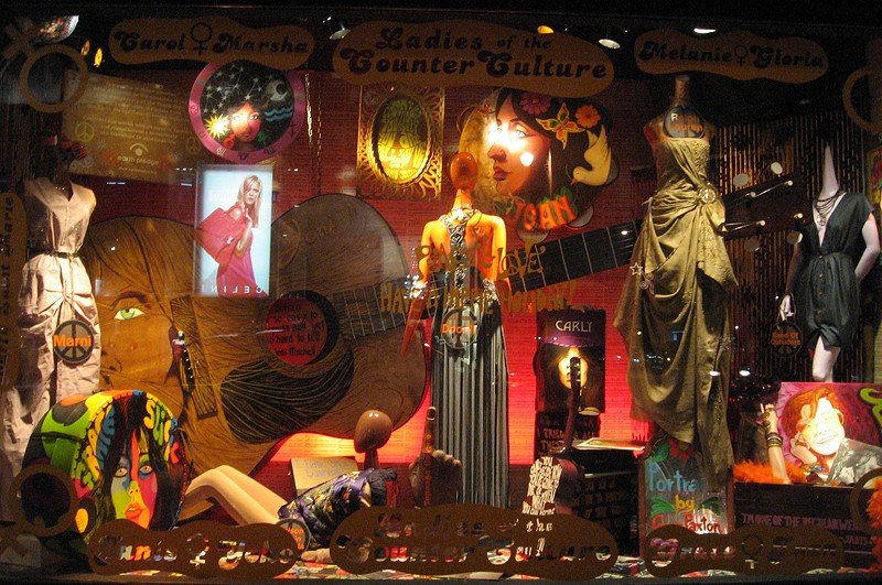 Christmas windows 022.jpg