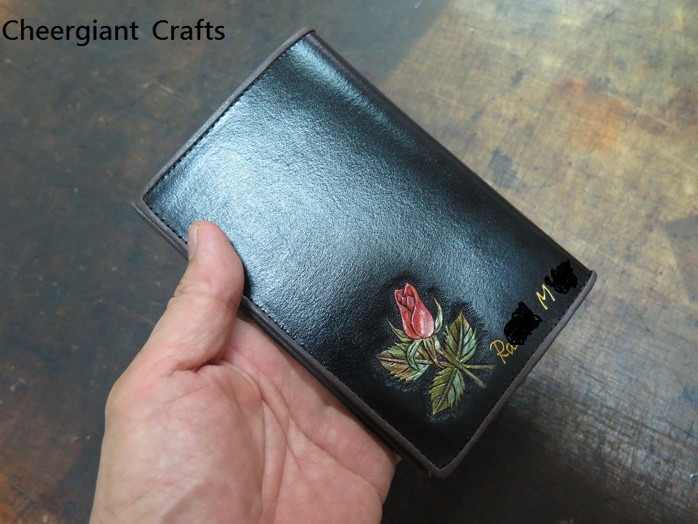 Passport wallet, Hand carved rose pattern. The back side view. 護照皮夾玫瑰圖案02