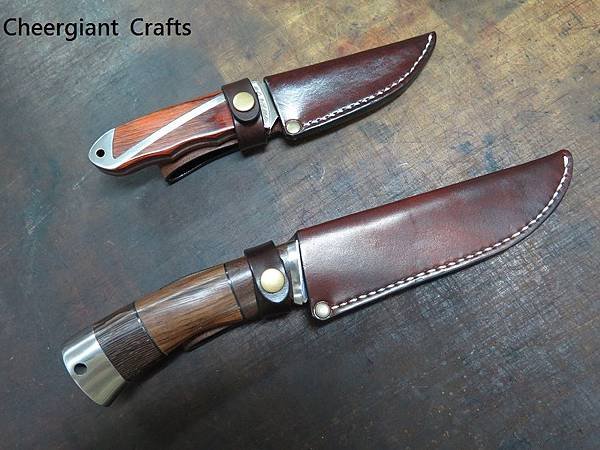 兩把獵刀的手工皮套分享 Two handmade hunting knife holster.