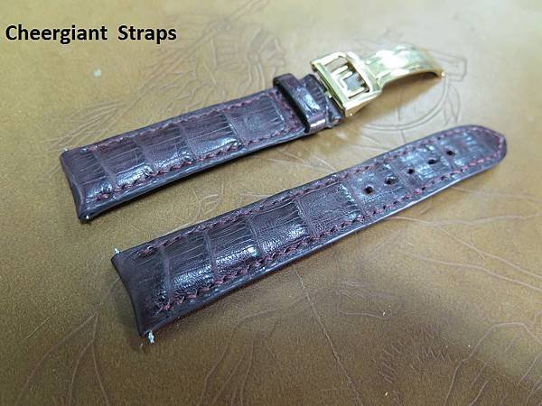 AP Jules Audemars, curved lug end padded burgundy croco strap,18x16mm, 72x110mm,thick 4.5mm taper to2.2mm. 05