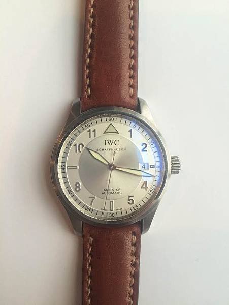 IWC Pilot Mark XV curved lug end honey brown cowskin strap. 02