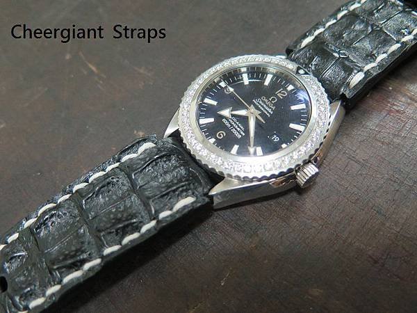 Omega black big horn croco strap, 28(22)x26mm,80x130mm, thick 8.5mm taper to 4.0mm, white stitching. a2