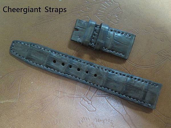 IWC 3777 padded matte dark brown croco strap, 21x18mm, 45x130mm, thick 5.0mm taper to 2.4mm. 01 .JPG