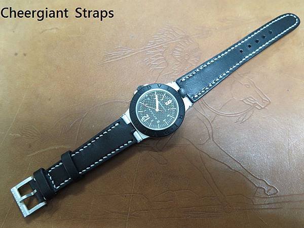 BVLGARI black leather strap, 21.5(6.95)x16mm, 80x115mm, thick 5.95mm taper to 3.0mm,. 08.JPG