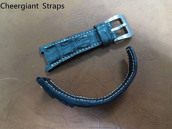 IWC IW322701 gray dual horn croco strap, 28x18mm, 80x125mm, 6.0mm taper to 2.8mm, white stitch. 05.JPG