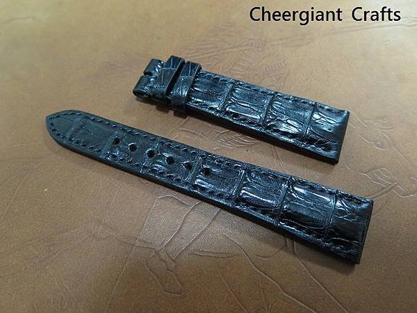 Rolex padded black croco strap, 20x16mm, 75x115mm, thick 6.0mm taper to3.0mm,black stitch.01 .JPG