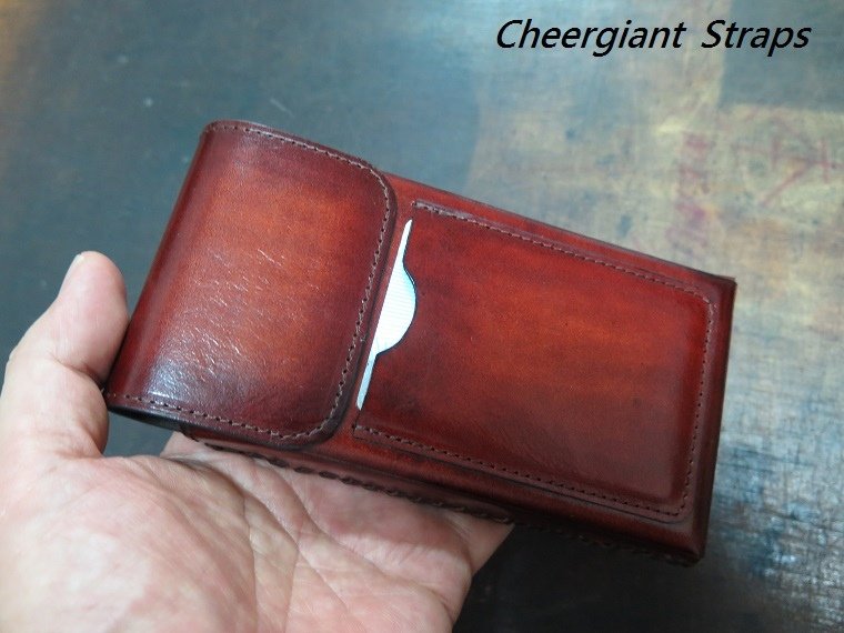 腰掛直式手機皮套(附卡片夾層),straight phone holster (with mezzanine for saving the card)02.JPG