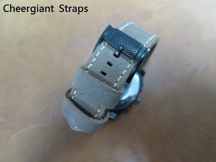 FOSSIL grayish brown crazy horse strap,22x22mm,76x127mm,thick 4.5mm taper to 3.9mm,cream stitching.03.JPG