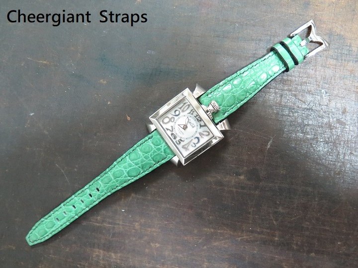 GaGa Milano padded green crocodile strap, 20x14mm, 73x110mm, thick 4.5mm taper to 2.5mm, beige calf lining.07.JPG